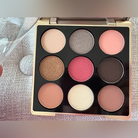 Lise Watier Beauté Nomade 9-Colour Eyeshadow Palette (Limited Edition) - Picture 7 of 11